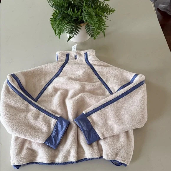 🌟 FP Movement Mountain High Shine Half Zip Sweatshirt ~ Size Large ~ NWT - Picture 4 of 9